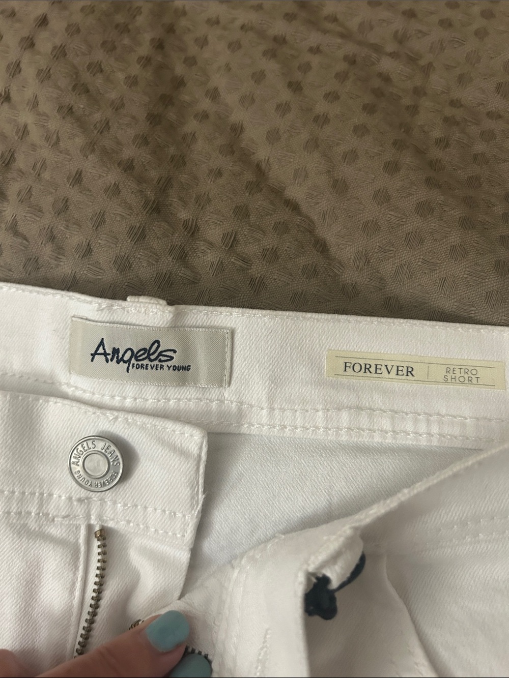 Angels Forever Young White Denim Frayed Hem Stretch Jean Shorts Tummy Tech - Picture 2 of 11